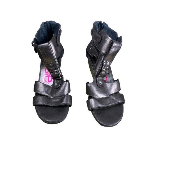 Kensie Silver Faux Leather Strappy Wedge Sandals Size 7 SALE - Picture 4 of 14